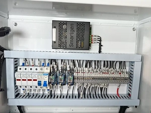 مولدات ديزل من 33 إلى 2500 كيلو فولت أمبير تعمل بمحرك بيركنز هندي